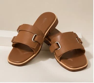 An upcoming NIKOZ silhouette in warm tan leather
