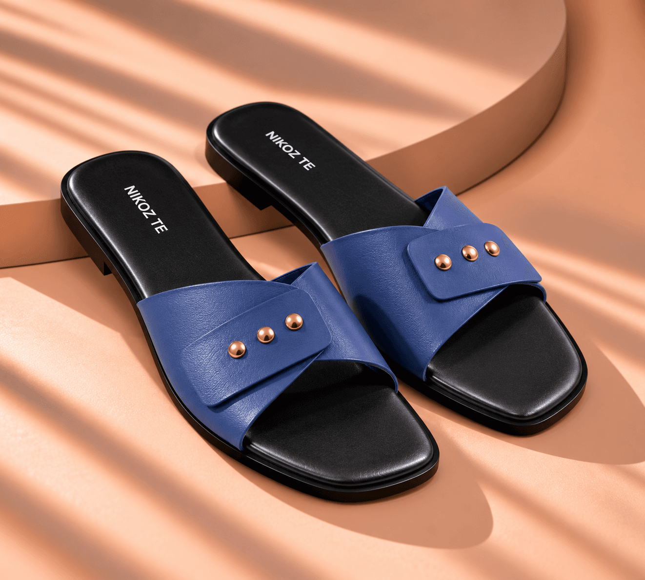 NIKOZ SÉLIA in Navy Blue